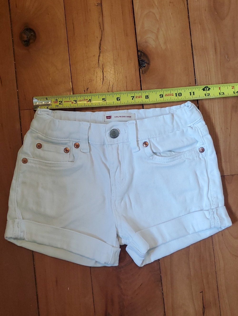 Levi's Size Adjustable White Rolled-Hem Denim Shorts - Picture 1 of 6